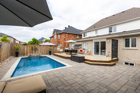 Photo 27 at 106 Laurendale Avenue, Keswick South, Georgina