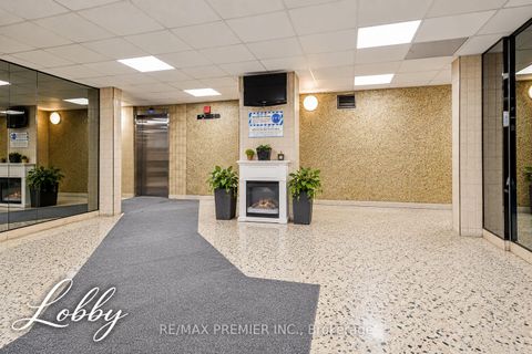Photo 2 at 307 - 60 Stevenson Road, Jamestown, Toronto