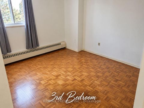 Photo 13 at 307 - 60 Stevenson Road, Jamestown, Toronto