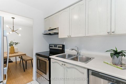 Photo 19 at 105 - 29 Pemberton Avenue, Newtonbrook East, Toronto