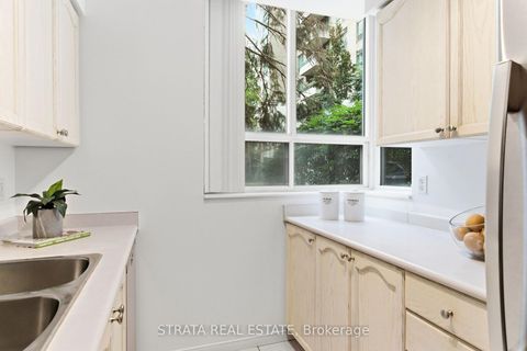 Photo 20 at 105 - 29 Pemberton Avenue, Newtonbrook East, Toronto