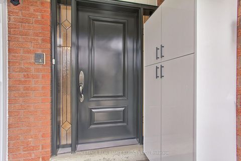 Photo 4 at 190 Benjamin Boake Trail, York University Heights, Toronto