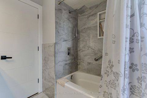 Photo 23 at 190 Benjamin Boake Trail, York University Heights, Toronto