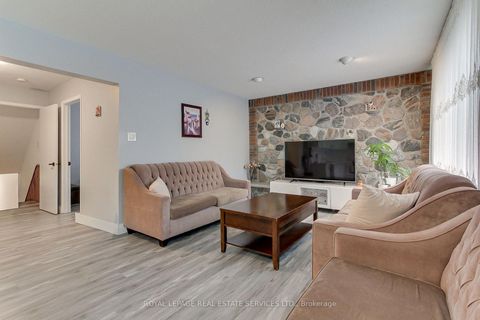 Photo 29 at 190 Benjamin Boake Trail, York University Heights, Toronto