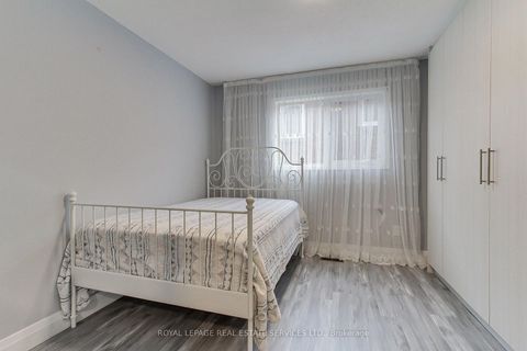 Photo 31 at 190 Benjamin Boake Trail, York University Heights, Toronto