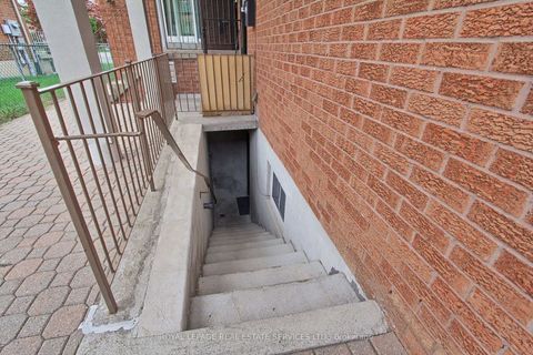 Photo 38 at 190 Benjamin Boake Trail, York University Heights, Toronto