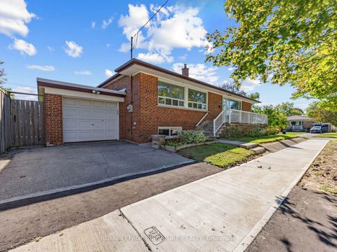 Photo 2 at 47 Beacon Road, Dorset Park, Toronto