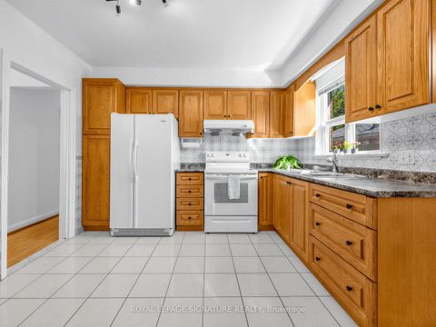 Photo 11 at 47 Beacon Road, Dorset Park, Toronto
