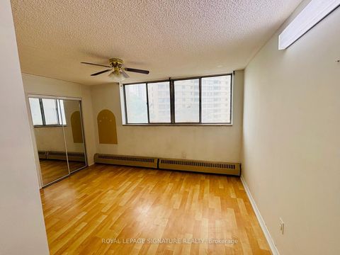 Photo 6 at 408 - 330 Dixon Road, The Westway, Toronto