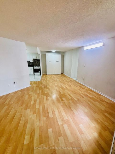 Photo 8 at 408 - 330 Dixon Road, The Westway, Toronto