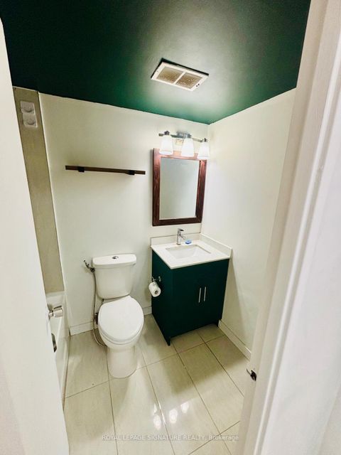 Photo 12 at 408 - 330 Dixon Road, The Westway, Toronto