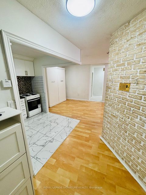 Photo 14 at 408 - 330 Dixon Road, The Westway, Toronto
