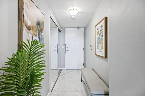 Photo 4 at 1002 - 36 Lee Centre Drive, Woburn, Toronto