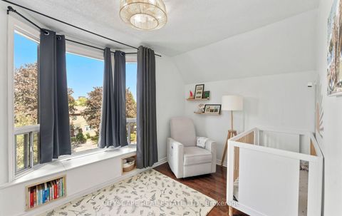 Photo 13 at 3 Cardell Avenue, Pelmo Park W4, Toronto