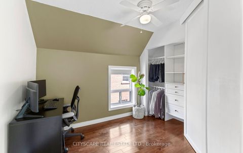 Photo 14 at 3 Cardell Avenue, Pelmo Park W4, Toronto