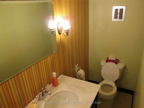Photo 13 at 910 Scarborough Golf Club Road, Woburn, Toronto