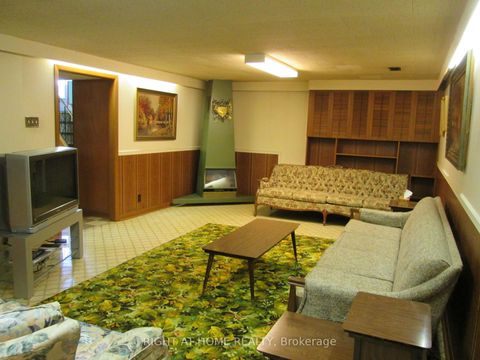Photo 14 at 910 Scarborough Golf Club Road, Woburn, Toronto