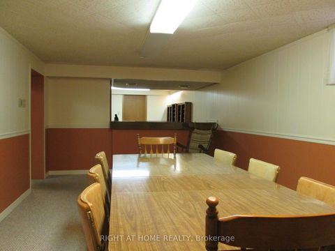 Photo 16 at 910 Scarborough Golf Club Road, Woburn, Toronto