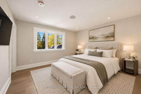 Photo 45 at 34 Humber Valley Crescent, King City, King