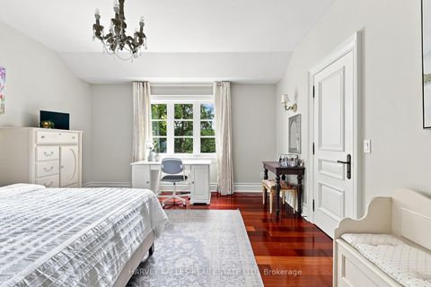 Photo 32 at 14 Denewood Crescent, Don Mills, Toronto