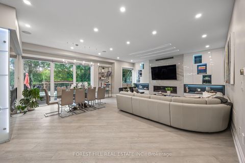 Photo 3 at 70 Devondale Avenue, Newtonbrook West, Toronto