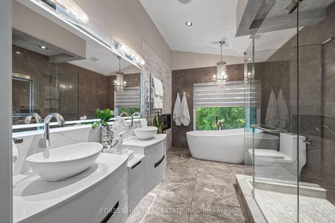 Photo 15 at 70 Devondale Avenue, Newtonbrook West, Toronto
