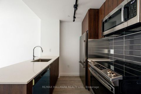 Photo 5 at 2 - 180 Clonmore Drive, Cliffside, Toronto
