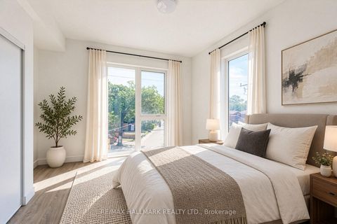 Photo 9 at 2 - 180 Clonmore Drive, Cliffside, Toronto
