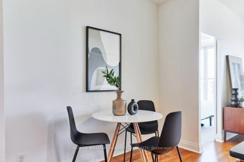 Photo 6 at 806 - 20 Scrivener Square, Moore Park, Toronto