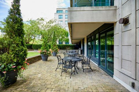 Photo 24 at 806 - 20 Scrivener Square, Moore Park, Toronto