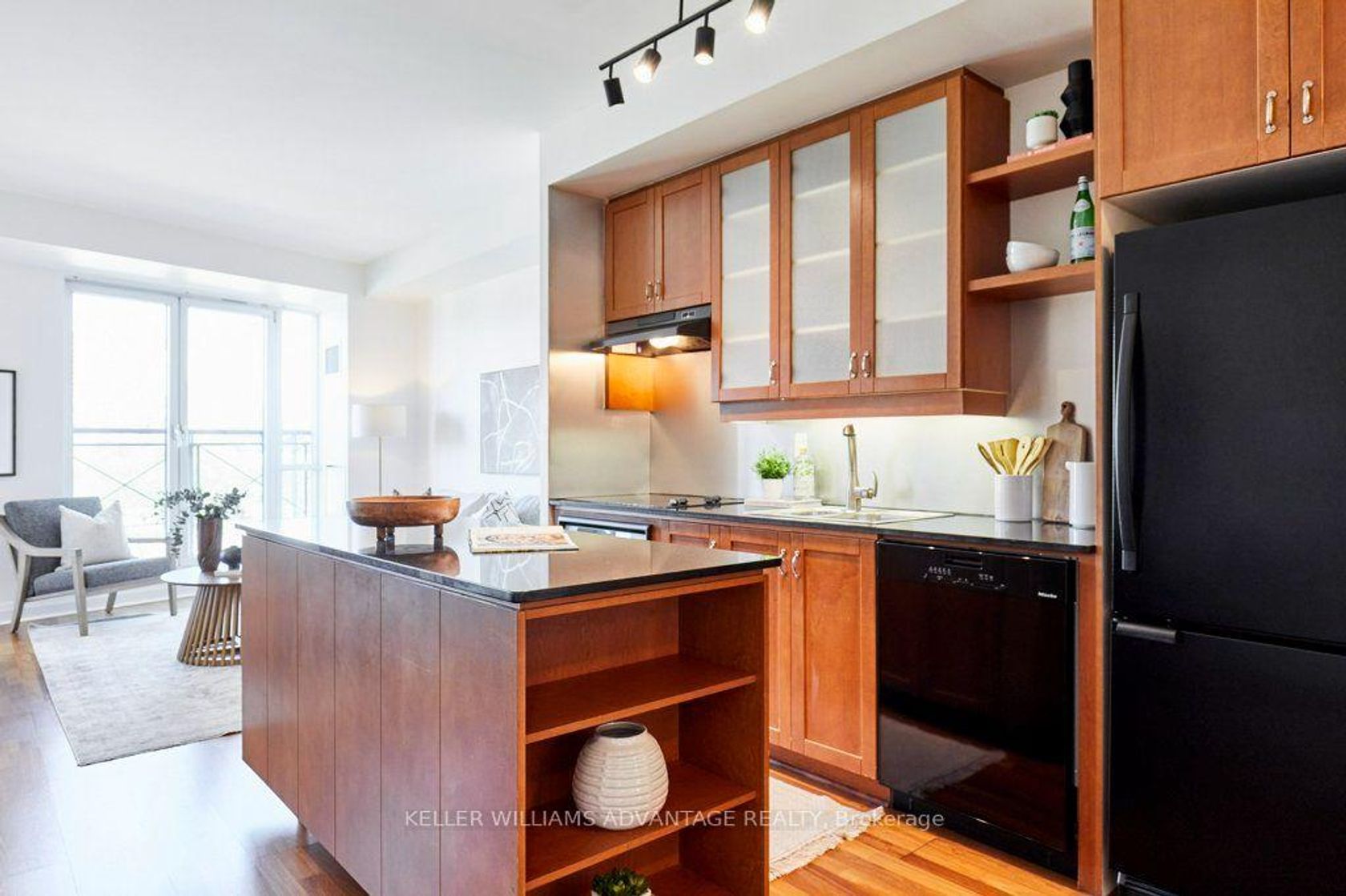 806 - 20 Scrivener Square, Moore Park, Toronto 
