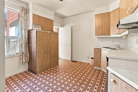 Photo 6 at 172 Quebec Avenue, High Park North, Toronto