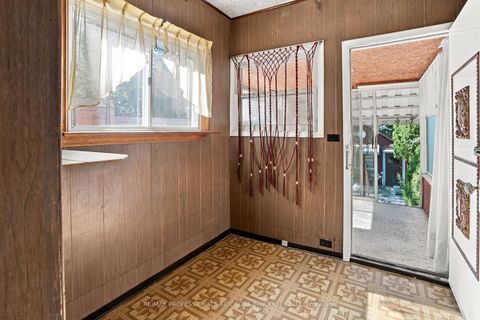 Photo 8 at 172 Quebec Avenue, High Park North, Toronto