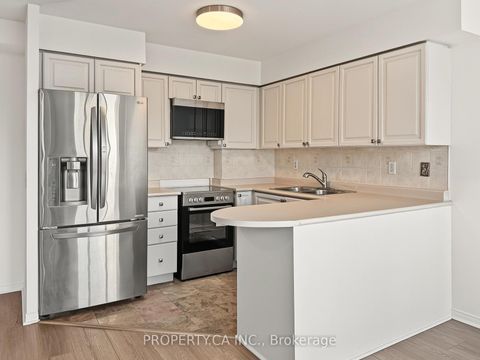 Photo 3 at 812 - 238 Doris Avenue, Willowdale East, Toronto