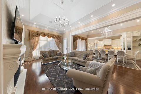 Photo 8 at 223 Crestwood Road, Yorkhill, Vaughan