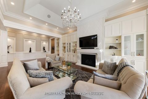 Photo 10 at 223 Crestwood Road, Yorkhill, Vaughan