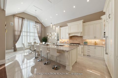 Photo 13 at 223 Crestwood Road, Yorkhill, Vaughan