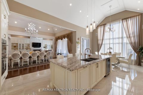 Photo 14 at 223 Crestwood Road, Yorkhill, Vaughan