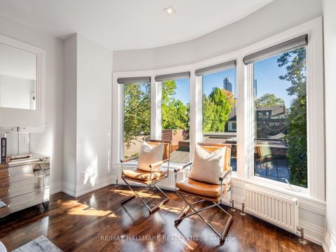 Photo 24 at 81 Macpherson Avenue, Annex, Toronto