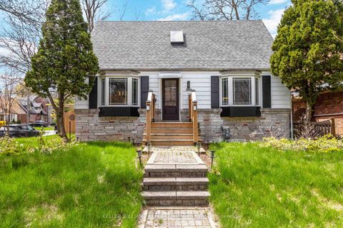 Photo 28 at 310 Senlac Road, Willowdale West, Toronto