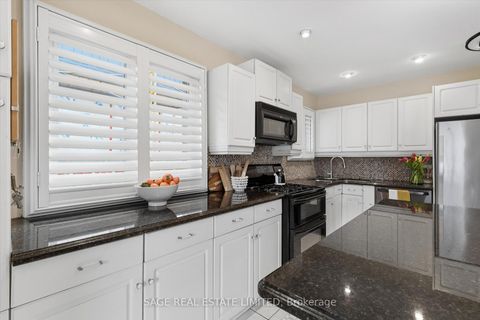 Photo 3 at 11 Chelsea Drive, Alderwood, Toronto