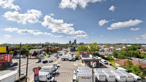 Photo 39 at 605 - 16 McAdam Avenue, Glen Park, Toronto