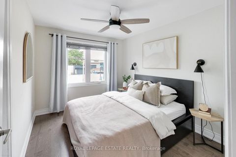 Photo 12 at 1265 Woodbine Avenue, Lumsden, Toronto
