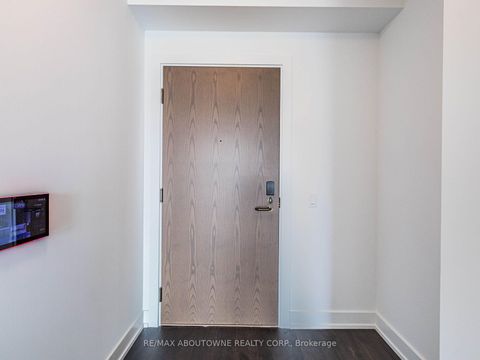 Photo 6 at 2208 - 30 Inn On The Park Drive, Don Mills, Toronto