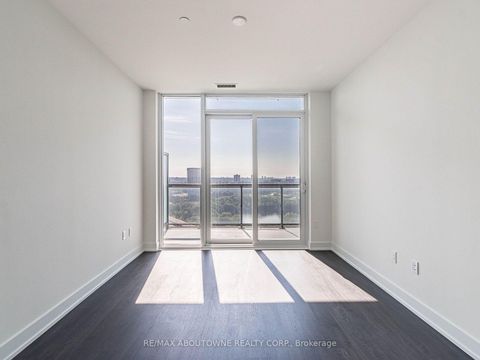 Photo 12 at 2208 - 30 Inn On The Park Drive, Don Mills, Toronto
