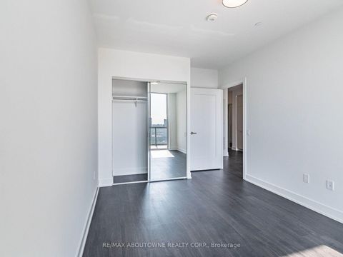 Photo 16 at 2208 - 30 Inn On The Park Drive, Don Mills, Toronto