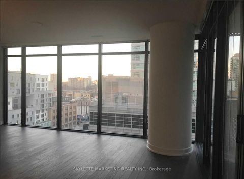 Photo 6 at 803 - 25 Richmond Street E, Yonge Corridor, Toronto