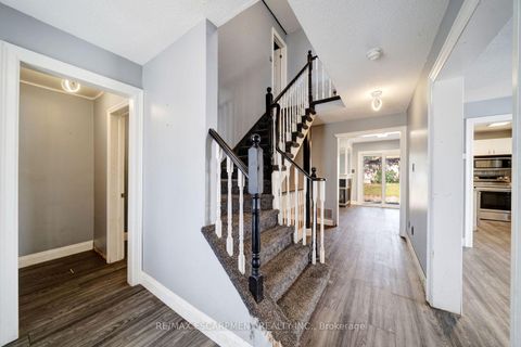 Photo 6 at 1944 Applewood Avenue, Alcona, Innisfil