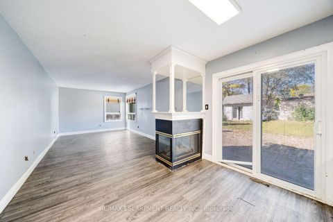 Photo 12 at 1944 Applewood Avenue, Alcona, Innisfil