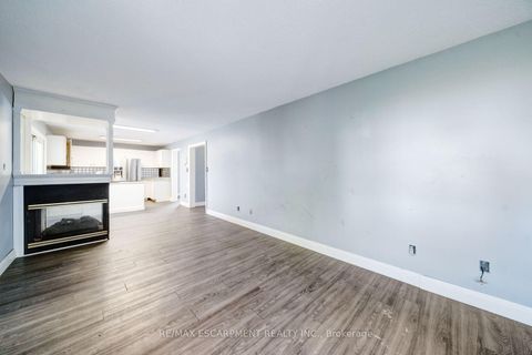 Photo 14 at 1944 Applewood Avenue, Alcona, Innisfil